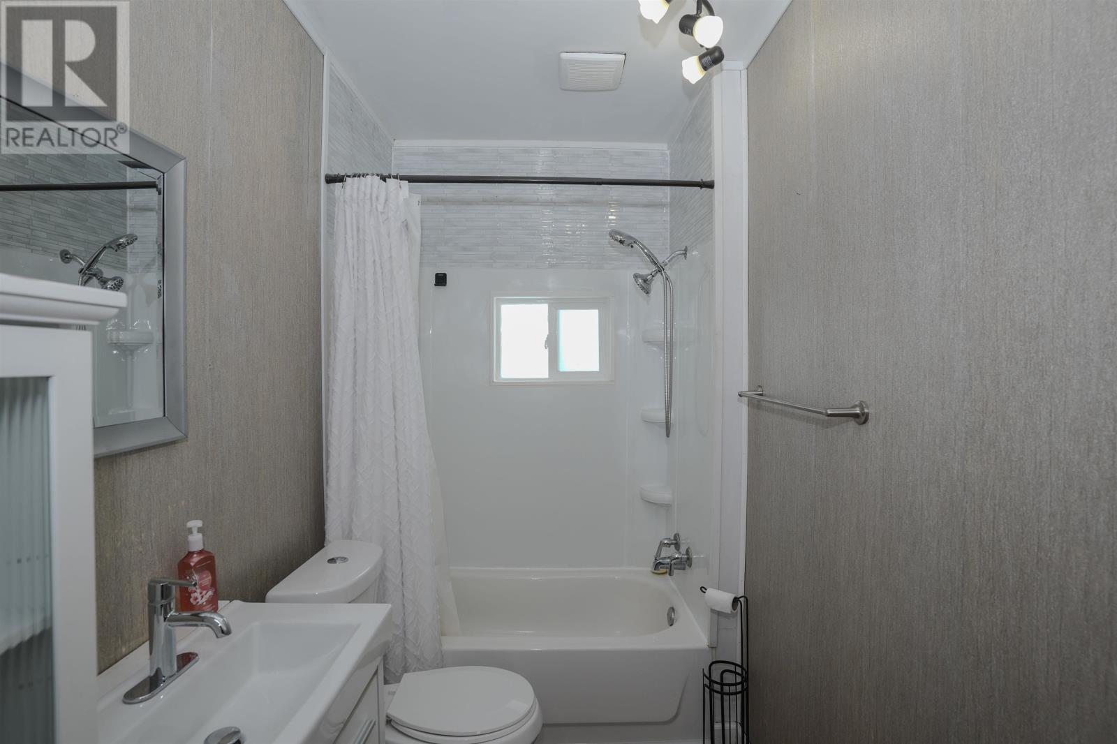 1755 Broadway Ave, Thunder Bay, Ontario  P7K 1M6 - Photo 12 - TB2600460