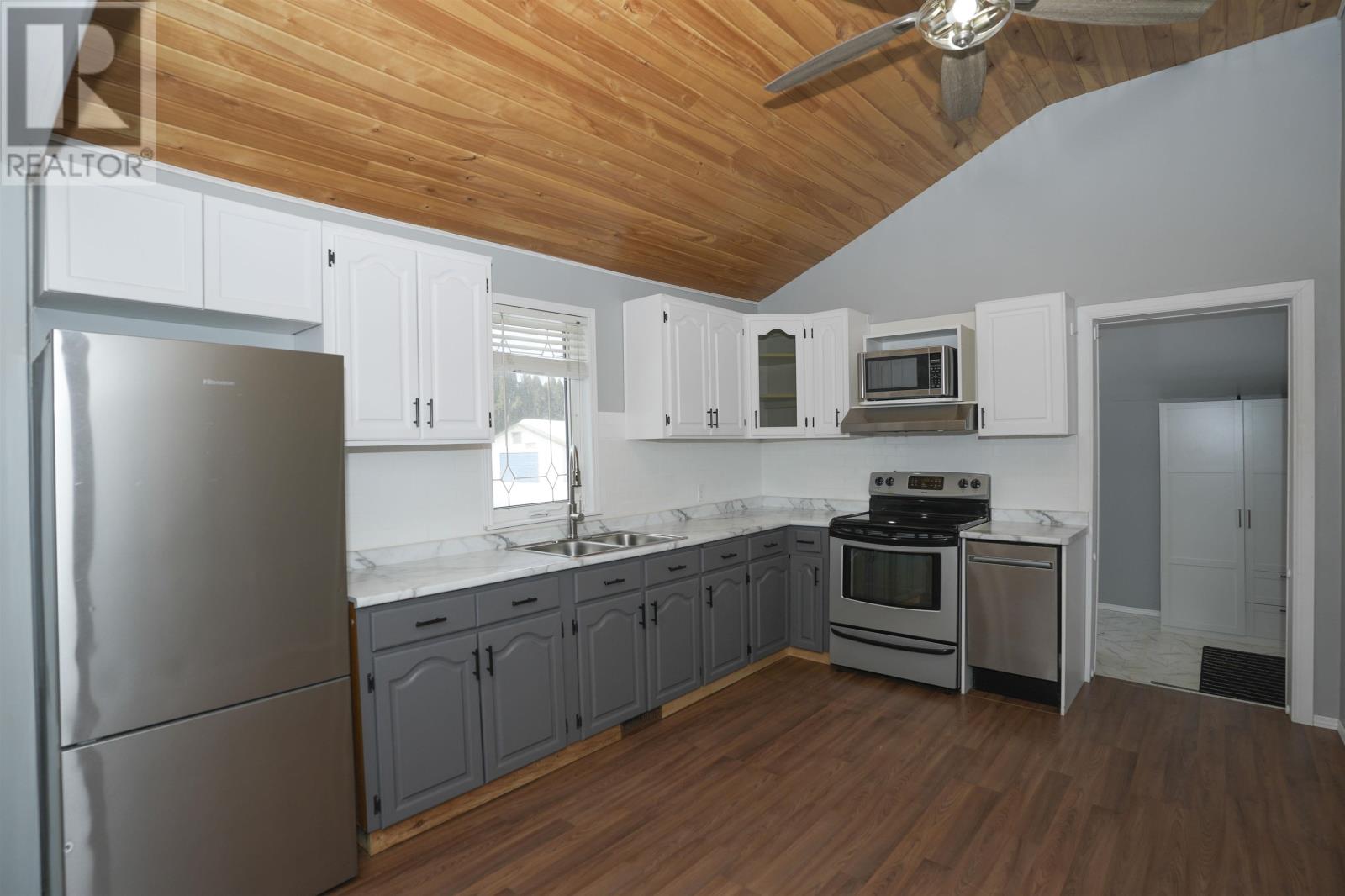 1755 Broadway Ave, Thunder Bay, Ontario  P7K 1M6 - Photo 4 - TB2600460