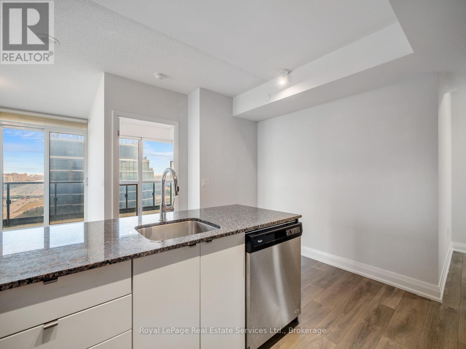 2107 - 9 Valhalla Inn Road, Toronto, Ontario  M9B 1B2 - Photo 8 - W12890644