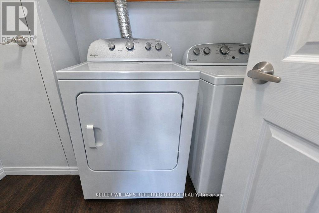 1811 - 10 Martha Eaton Way, Toronto, Ontario  M6M 5B3 - Photo 14 - W12889588