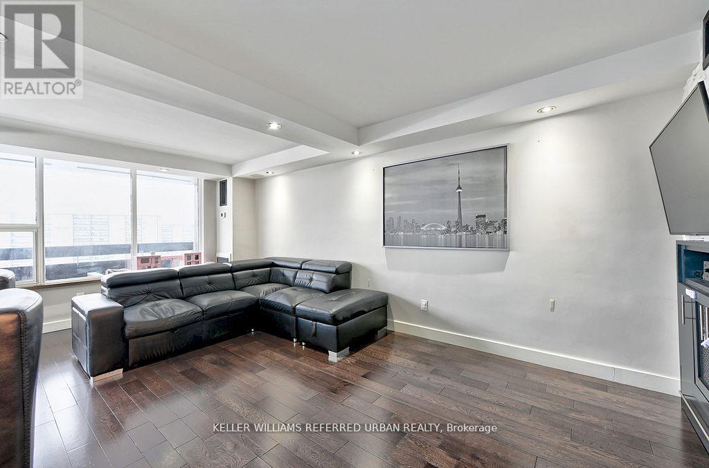 1411 - 11 Wincott Drive, Toronto, Ontario  M9R 2R9 - Photo 9 - W12889594