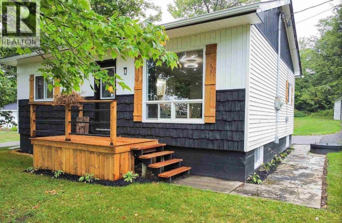 1099 Centre St, Algoma Mills, Ontario  P0R 1A0 - Photo 2 - SM260486