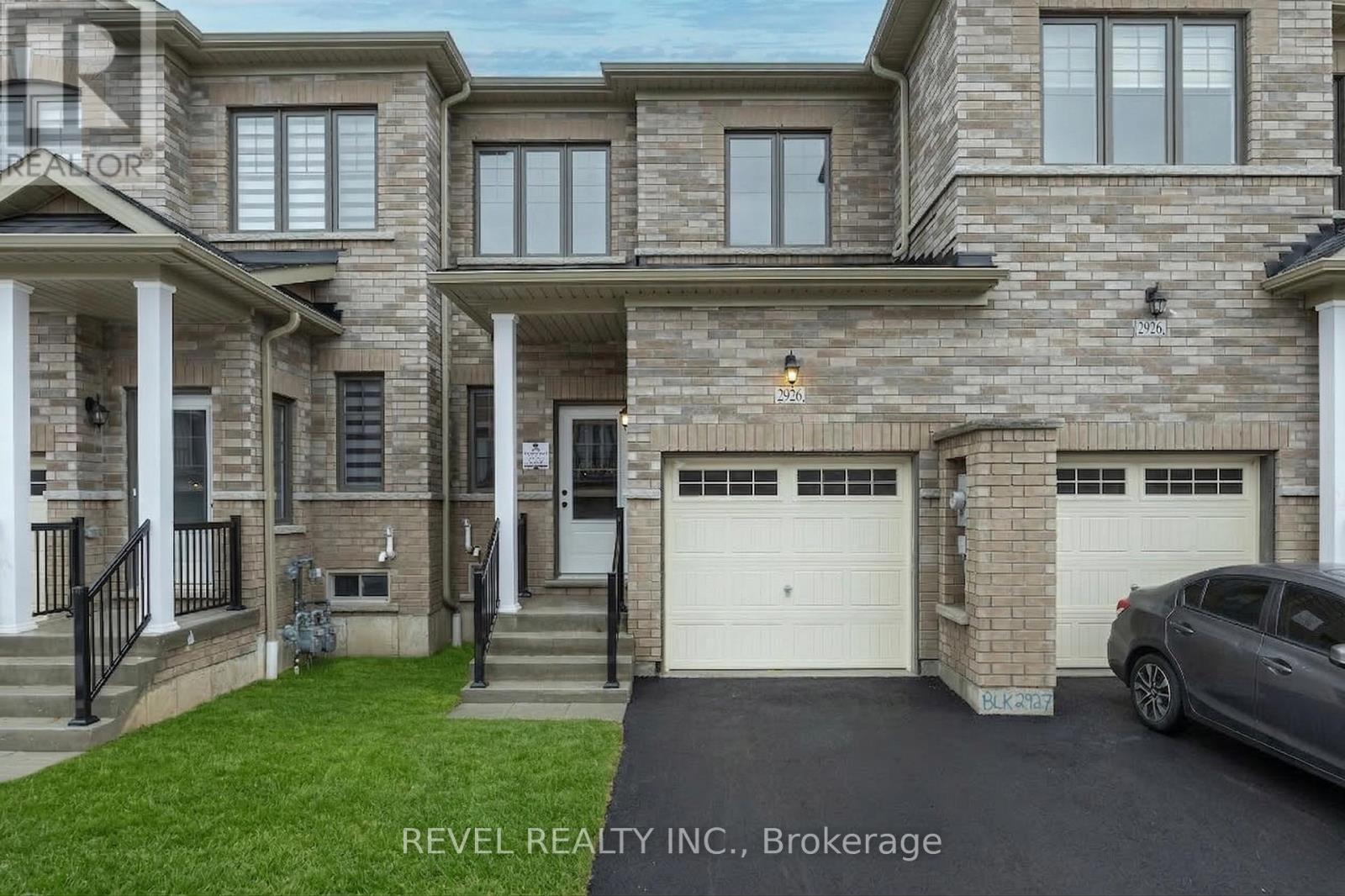 2926 PETER MATTHEW DRIVE, Pickering, Ontario