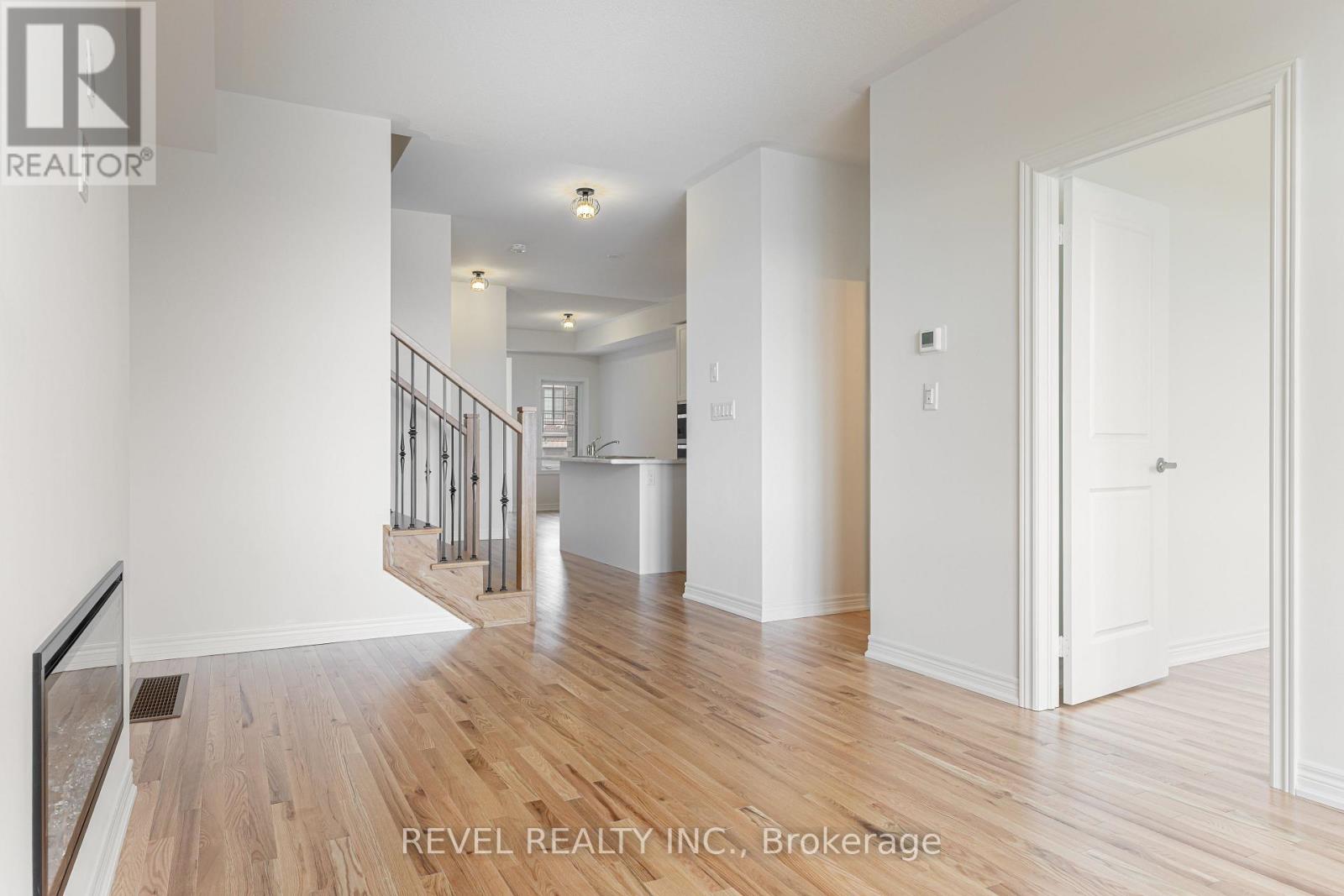 2926 Peter Matthew Drive, Pickering, Ontario  L1V 2P8 - Photo 12 - E12890500