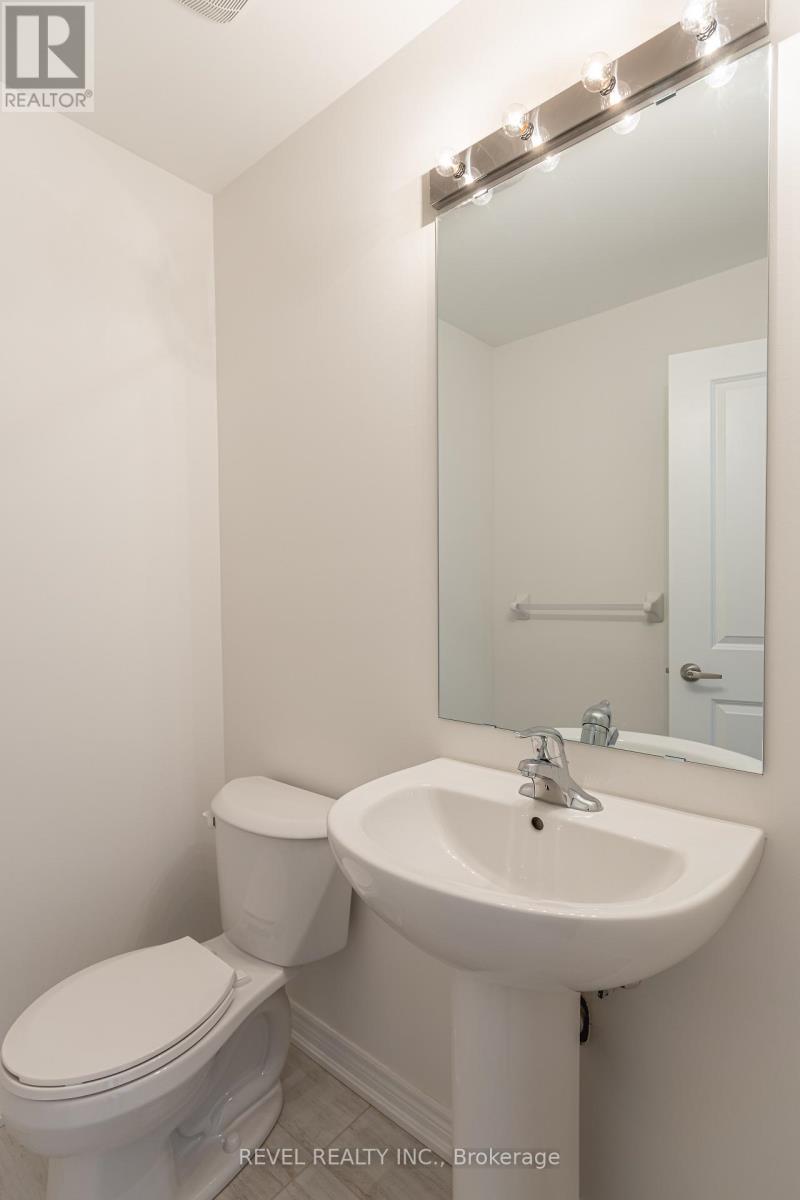 2926 Peter Matthew Drive, Pickering, Ontario  L1V 2P8 - Photo 13 - E12890500