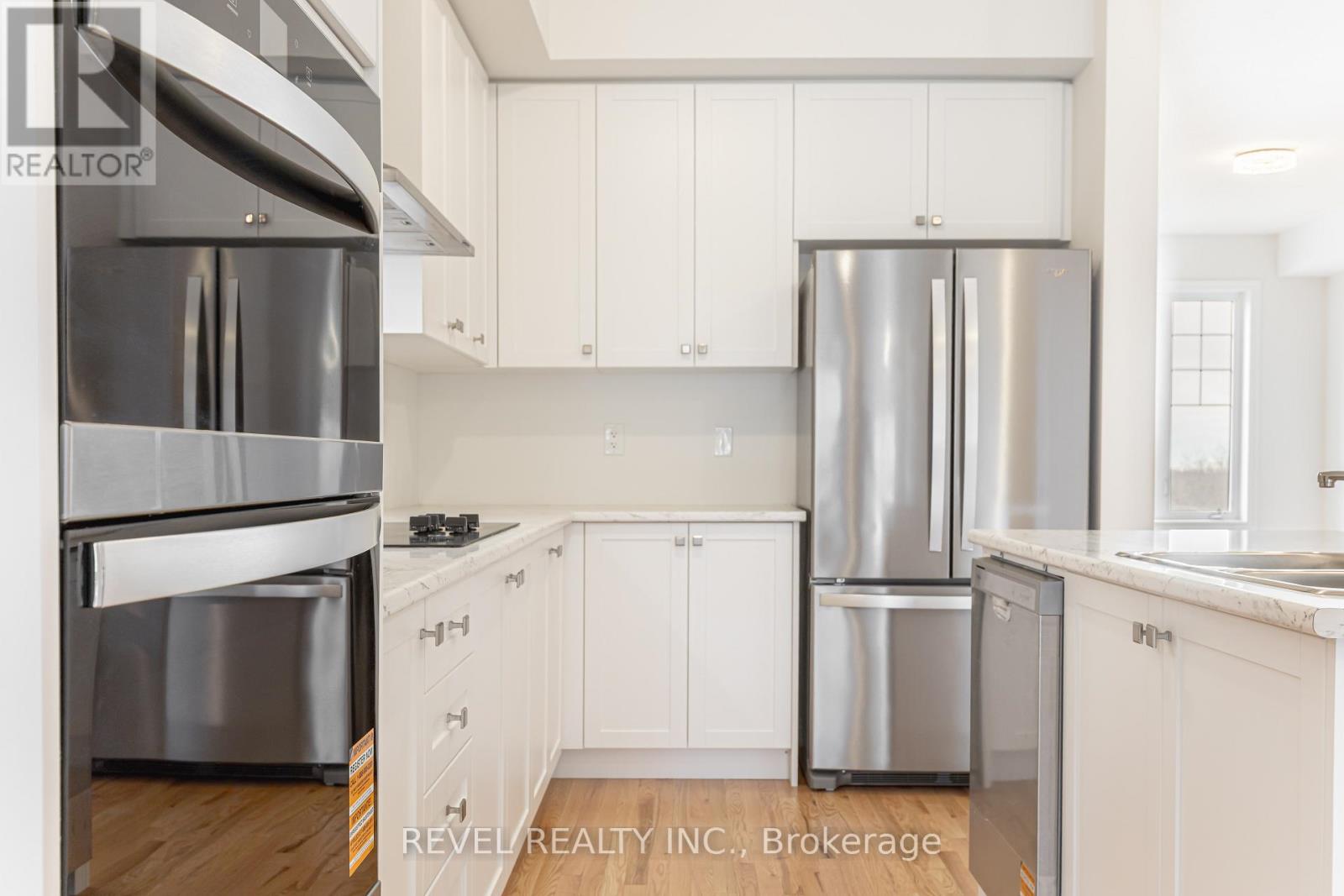 2926 Peter Matthew Drive, Pickering, Ontario  L1V 2P8 - Photo 6 - E12890500