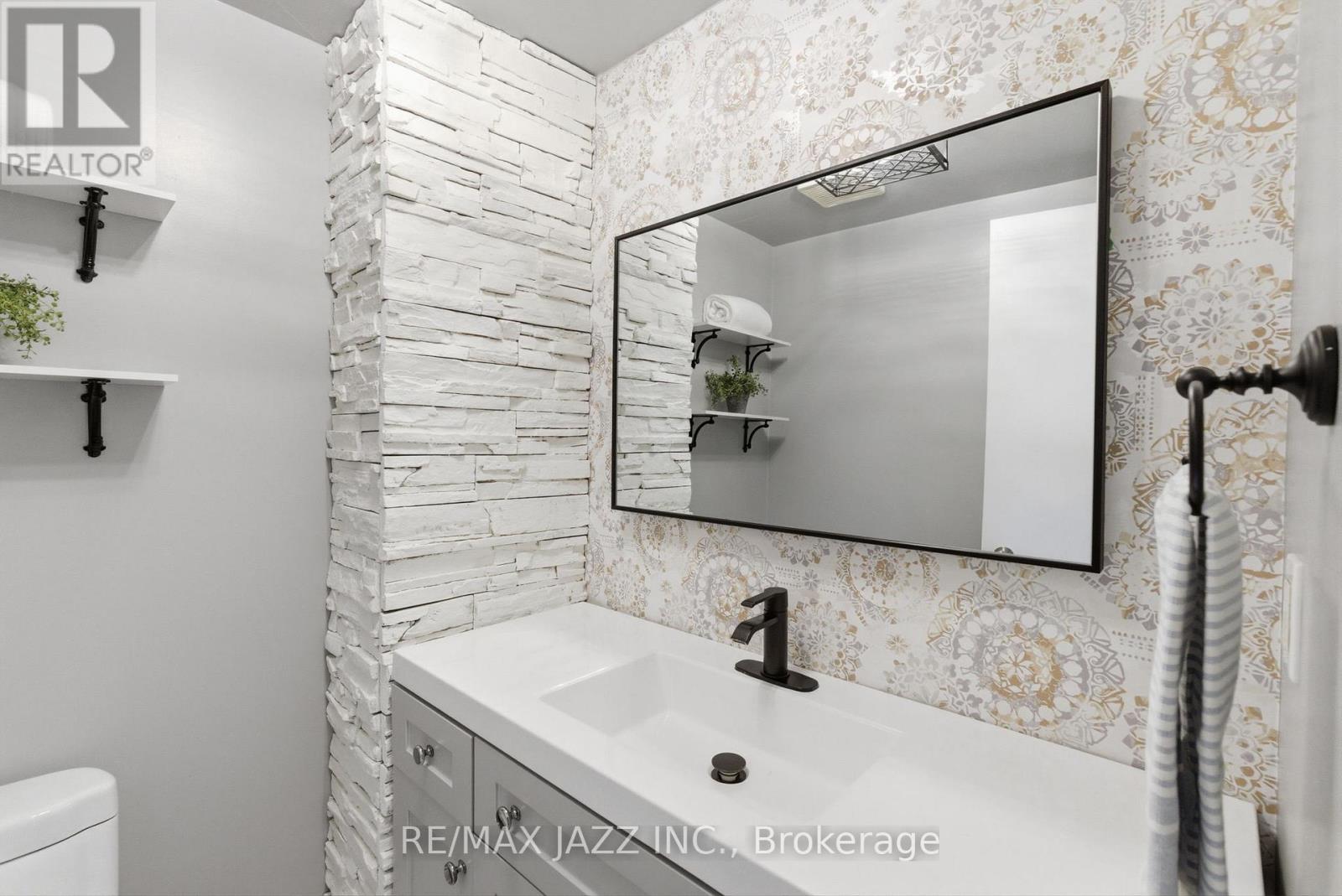 222 Sandringham Drive, Clarington, Ontario  L1E 2A2 - Photo 19 - E12890570