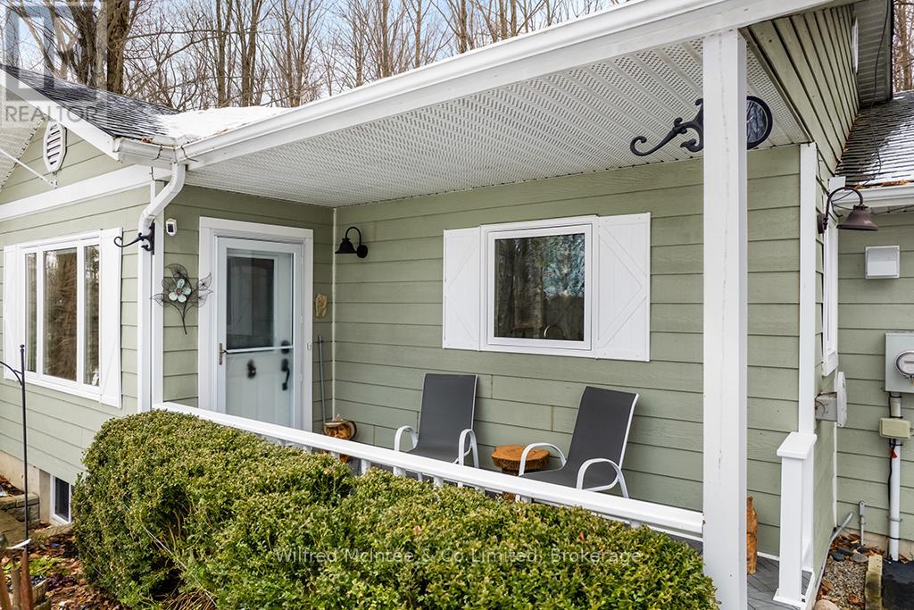 24 Shore Drive, South Bruce Peninsula, Ontario  N0H 1A0 - Photo 11 - X12890586