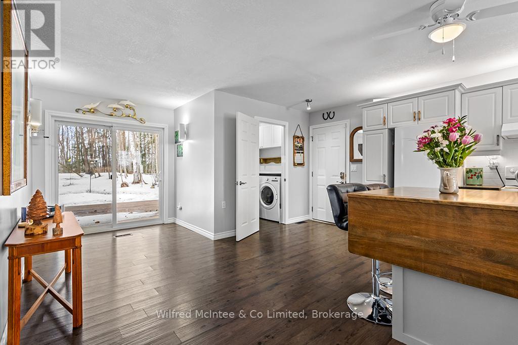 24 Shore Drive, South Bruce Peninsula, Ontario  N0H 1A0 - Photo 14 - X12890586