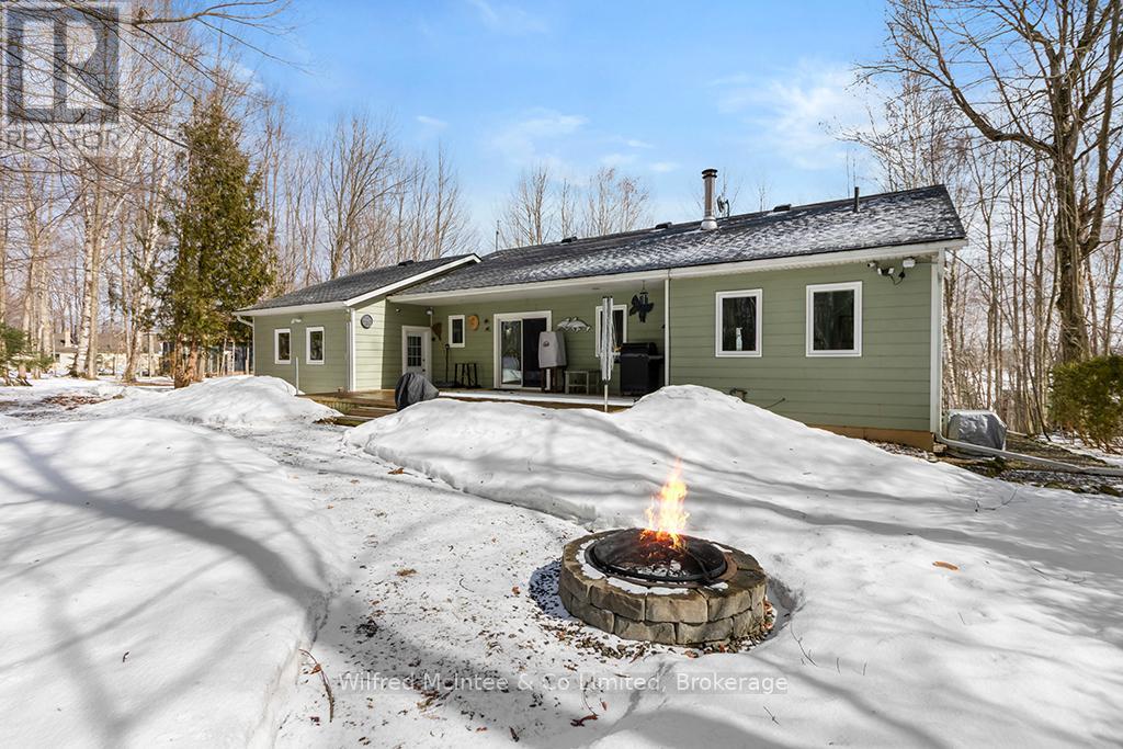 24 Shore Drive, South Bruce Peninsula, Ontario  N0H 1A0 - Photo 2 - X12890586