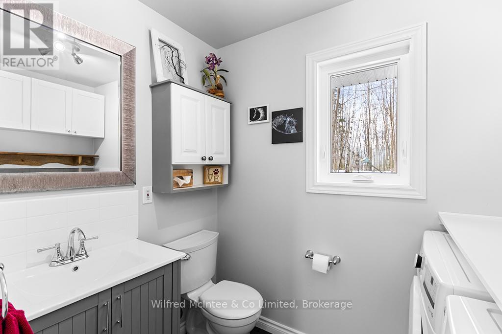 24 Shore Drive, South Bruce Peninsula, Ontario  N0H 1A0 - Photo 26 - X12890586