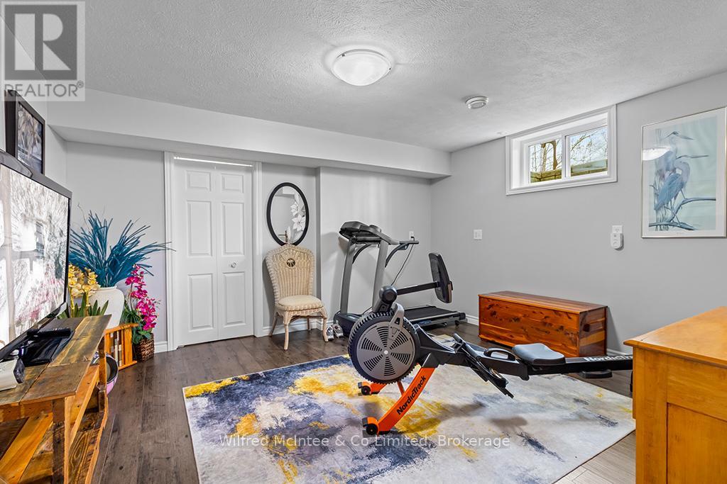 24 Shore Drive, South Bruce Peninsula, Ontario  N0H 1A0 - Photo 33 - X12890586