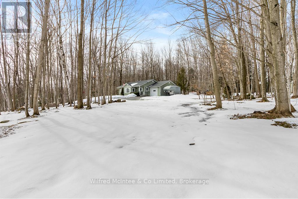 24 Shore Drive, South Bruce Peninsula, Ontario  N0H 1A0 - Photo 6 - X12890586