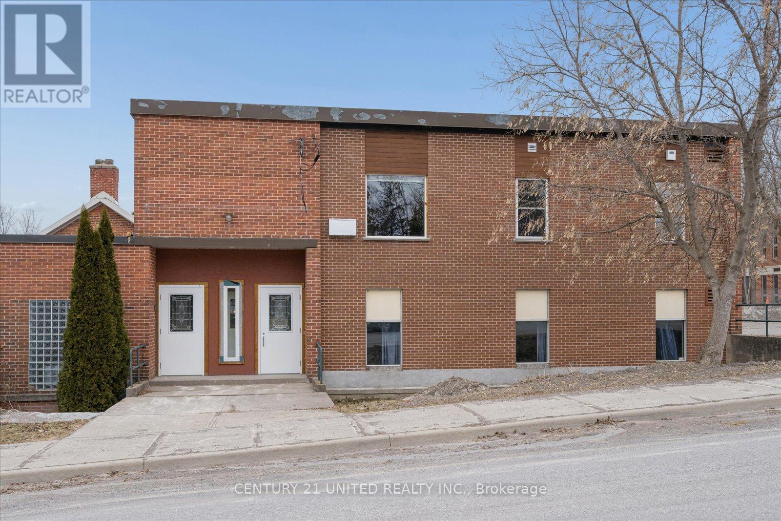 201 - 1027 Willcox Street, Selwyn, Ontario  K0L 1H0 - Photo 32 - X12890632