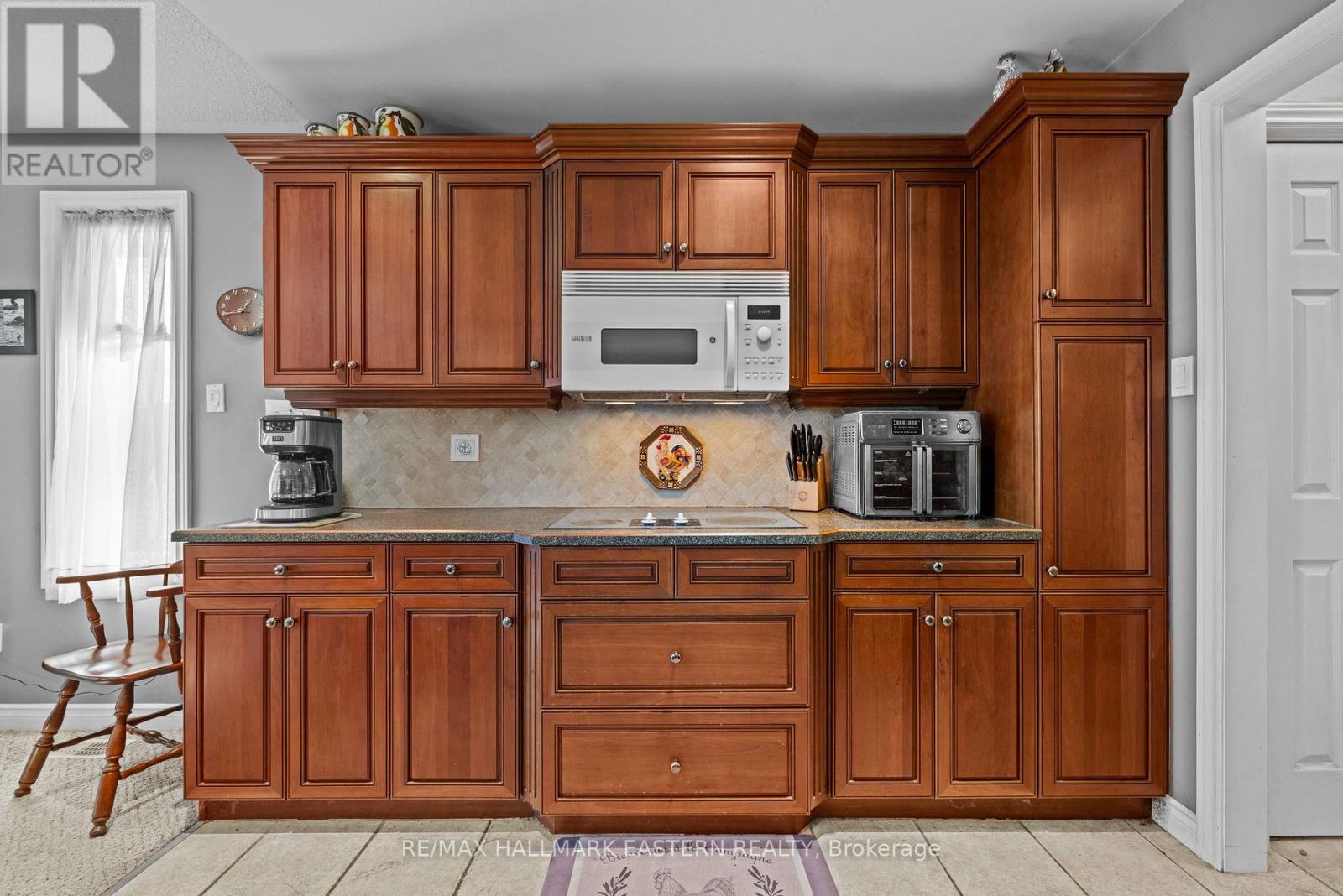 13 Hague Boulevard, Selwyn, Ontario  K0L 2H0 - Photo 12 - X12890666