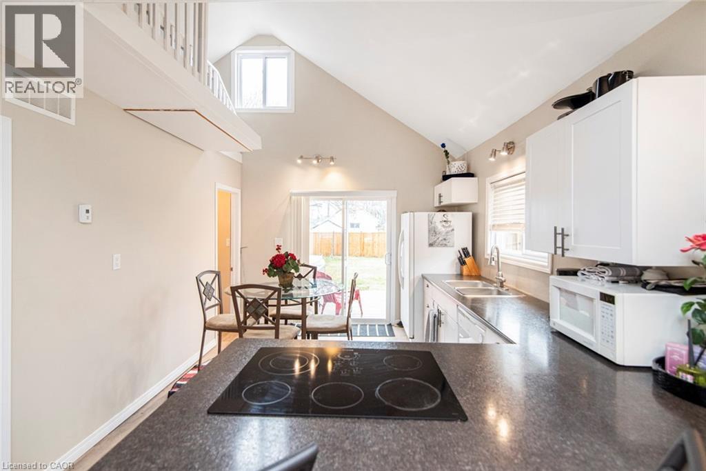 30 Mcalpine Avenue, Welland, Ontario  L3B 1T6 - Photo 11 - 40810600