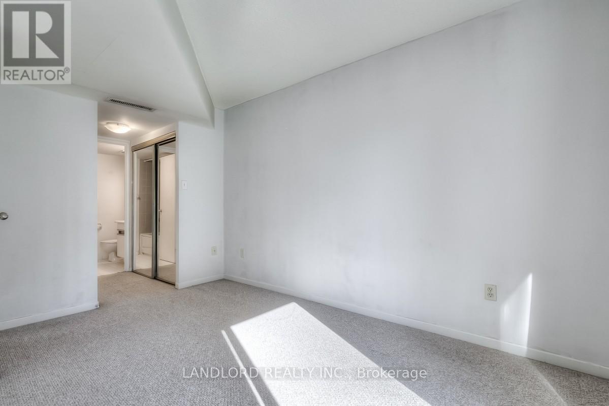1006 - 1001 Bay Street, Toronto, Ontario  M5S 3A6 - Photo 13 - C12890416
