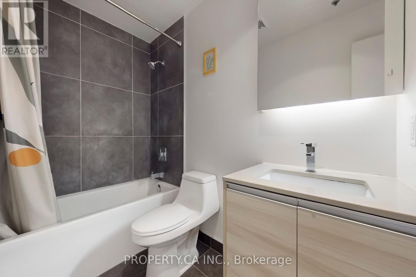 1205 - 20 Minowan Miikan Lane, Toronto (Little Portugal), Ontario  M6J 0E5 - Photo 17 - C12890432