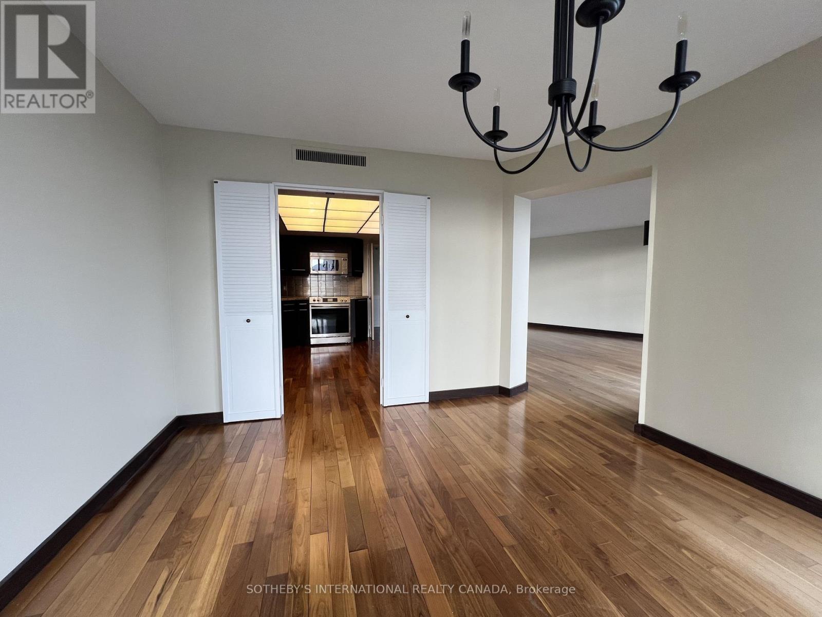 1414 - 55 Harbour Square, Toronto, Ontario  M5E 2L1 - Photo 13 - C12890462