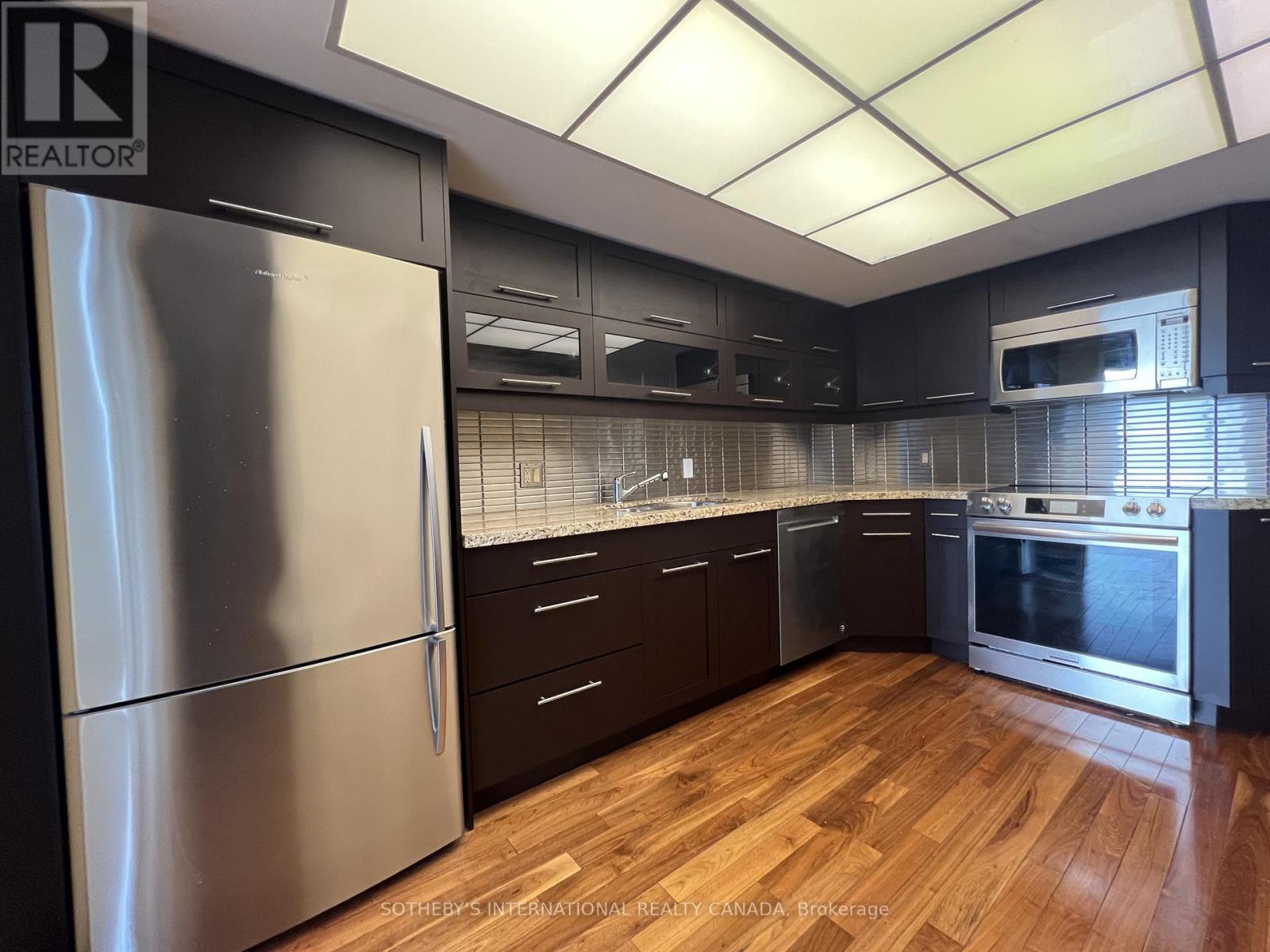 1414 - 55 Harbour Square, Toronto, Ontario  M5E 2L1 - Photo 15 - C12890462