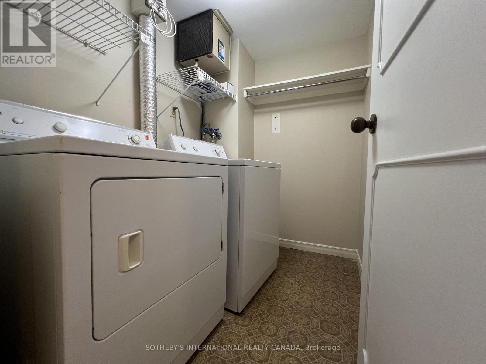 1414 - 55 Harbour Square, Toronto, Ontario  M5E 2L1 - Photo 17 - C12890462