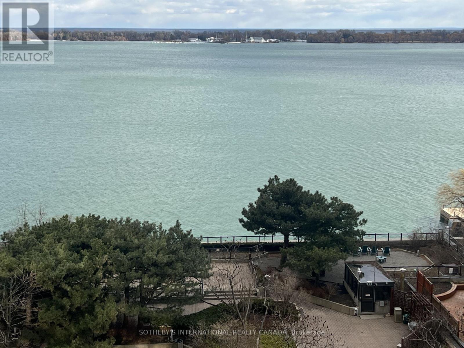 1414 - 55 Harbour Square, Toronto, Ontario  M5E 2L1 - Photo 27 - C12890462