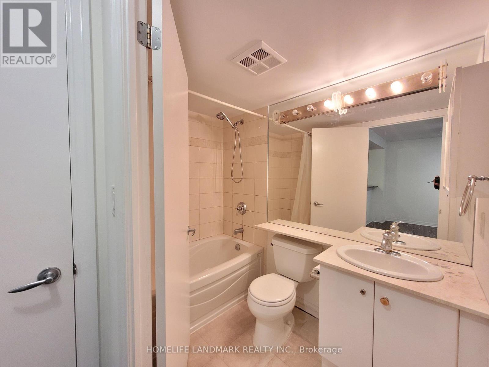 912 - 300 Bloor Street E, Toronto (Rosedale-Moore Park), Ontario  M4W 3S2 - Photo 8 - C12890502