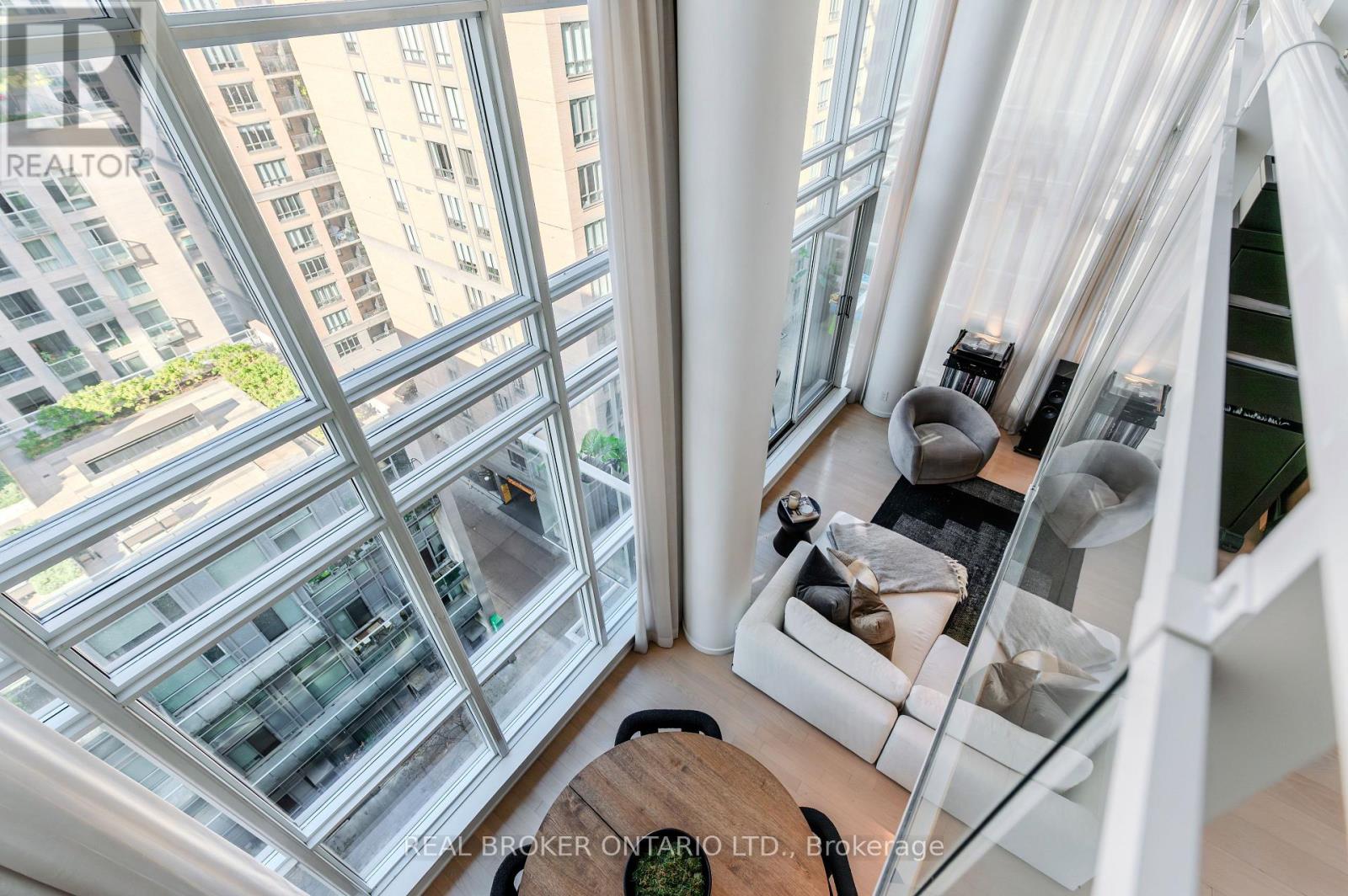 Lph22 - 21 Nelson Street, Toronto (Waterfront Communities), Ontario  M5V 1T8 - Photo 12 - C12890508