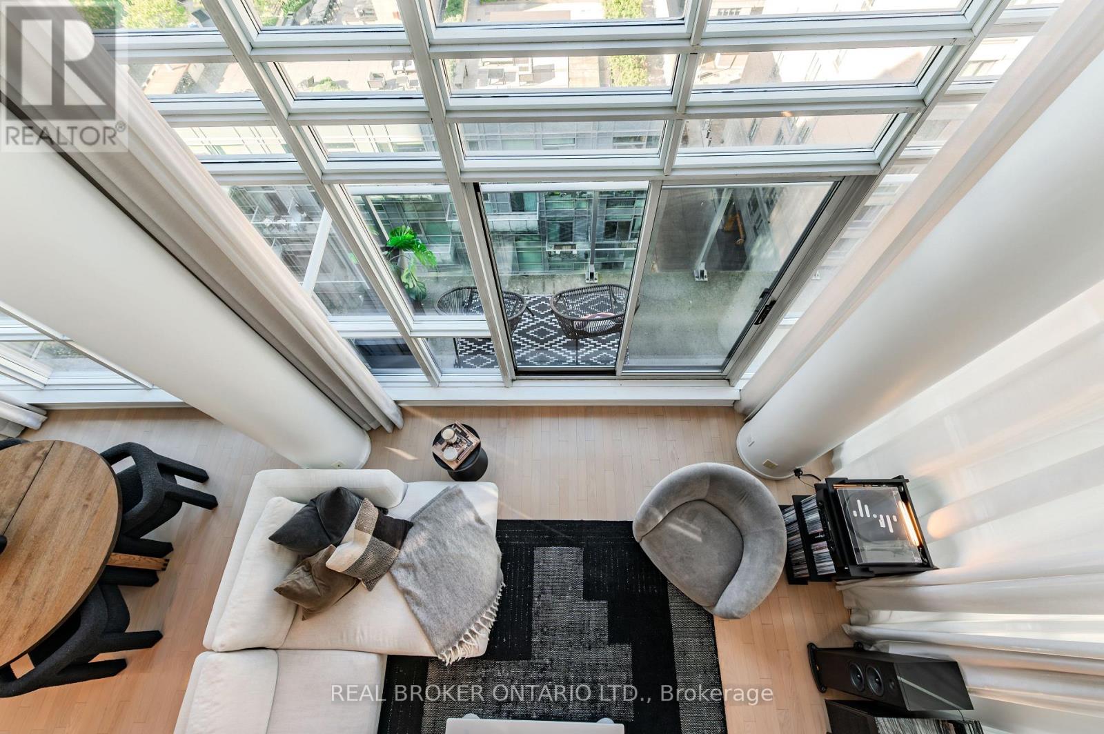 Lph22 - 21 Nelson Street, Toronto (Waterfront Communities), Ontario  M5V 1T8 - Photo 13 - C12890508