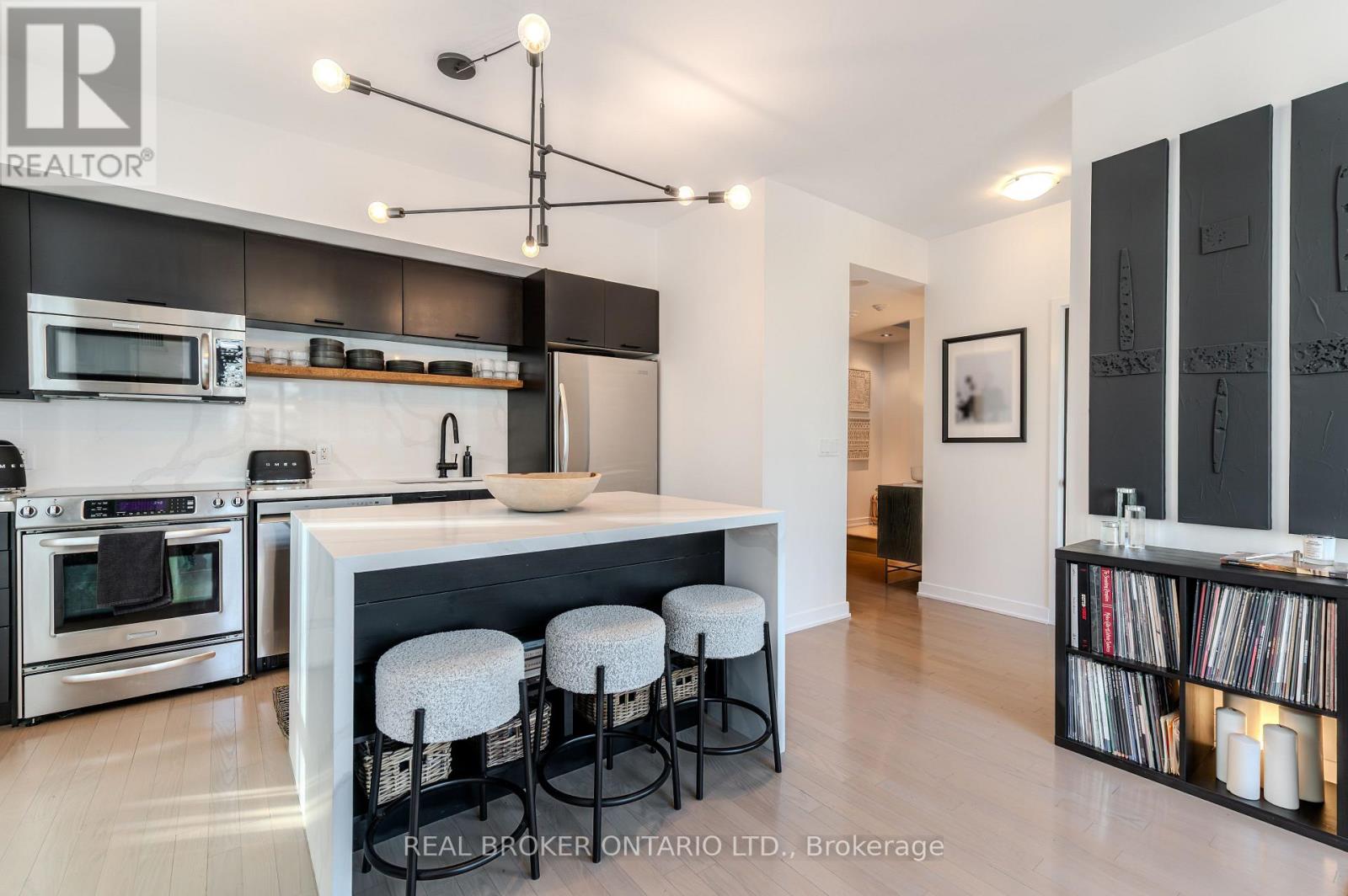 Lph22 - 21 Nelson Street, Toronto (Waterfront Communities), Ontario  M5V 1T8 - Photo 14 - C12890508