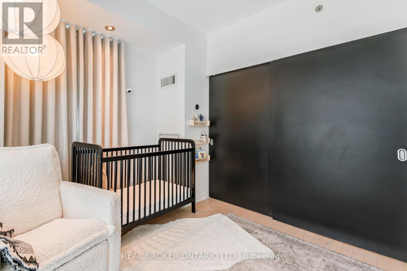 Lph22 - 21 Nelson Street, Toronto (Waterfront Communities), Ontario  M5V 1T8 - Photo 32 - C12890508