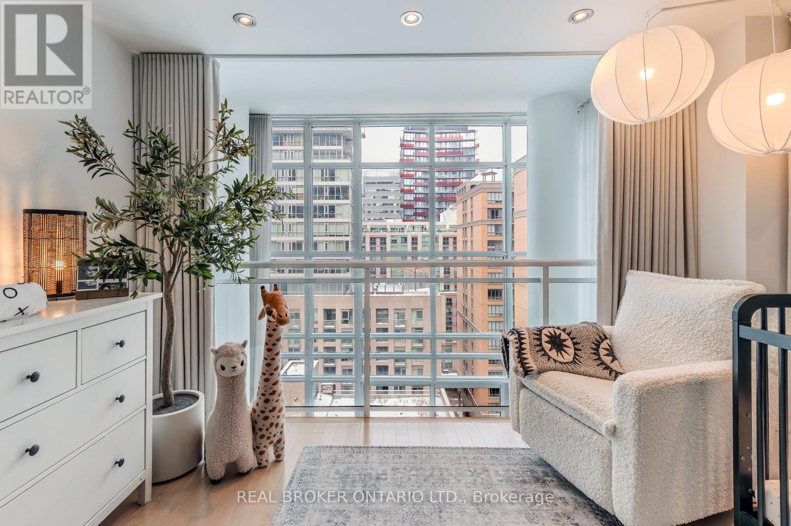 Lph22 - 21 Nelson Street, Toronto (Waterfront Communities), Ontario  M5V 1T8 - Photo 34 - C12890508