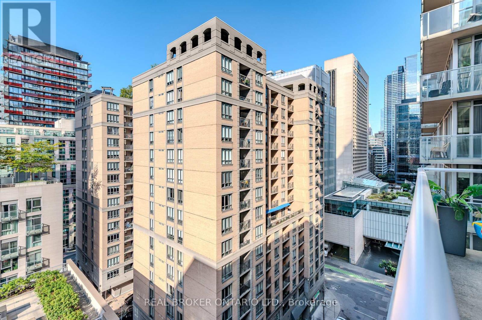 Lph22 - 21 Nelson Street, Toronto (Waterfront Communities), Ontario  M5V 1T8 - Photo 41 - C12890508