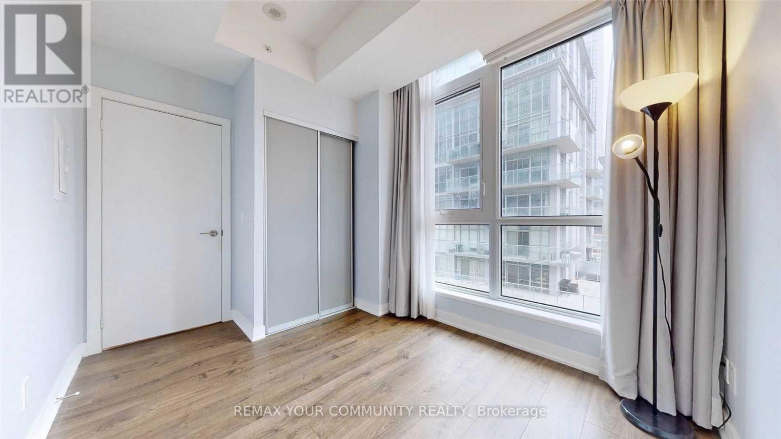 806 - 30 Nelson Street, Toronto, Ontario  M5V 0H5 - Photo 21 - C12890592