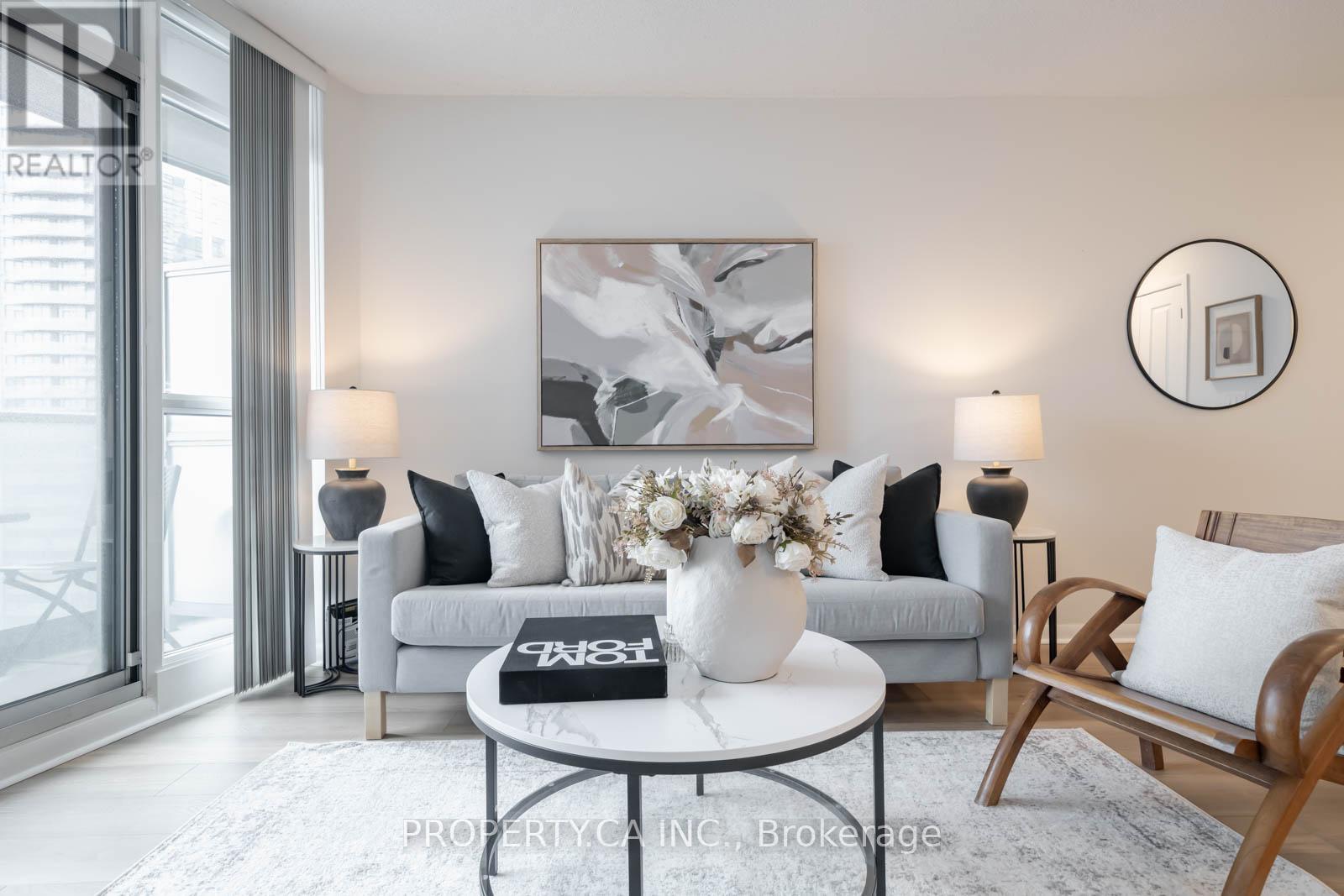 3009 - 18 Yonge Street, Toronto, Ontario  M5E 1Z8 - Photo 3 - C12890604