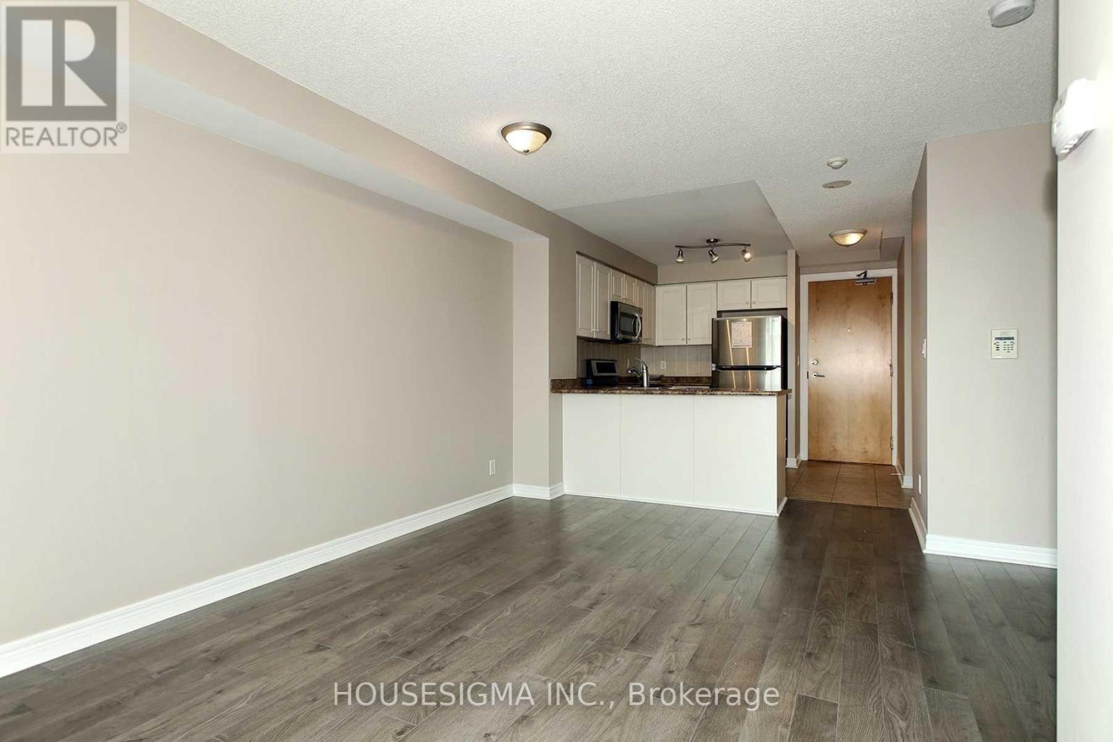 1410 - 212 Eglinton Avenue E, Toronto (Mount Pleasant West), Ontario  M4P 1K2 - Photo 6 - C12890616