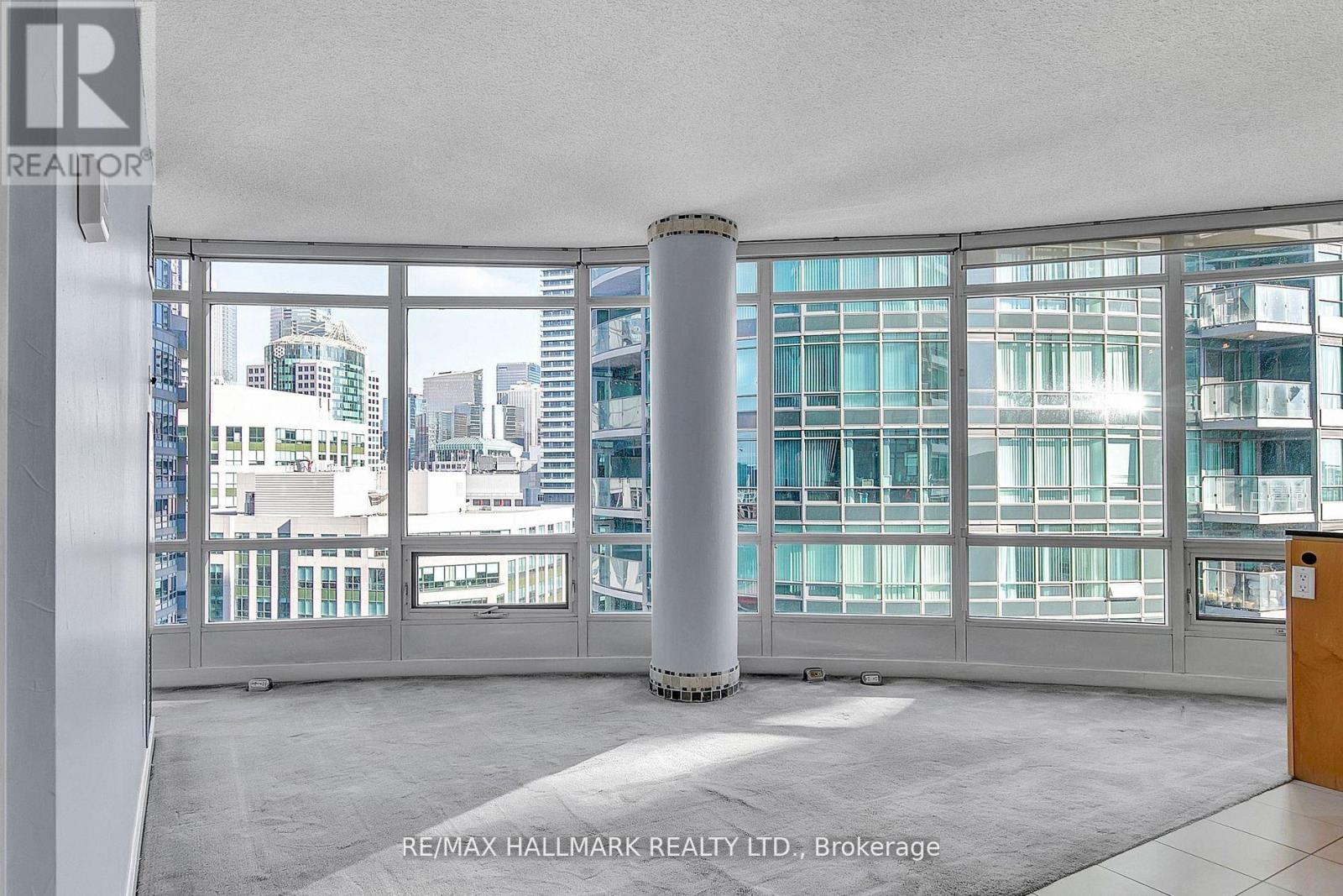 2209 - 373 Front Street W, Toronto, Ontario  M5V 3R7 - Photo 3 - C12890622