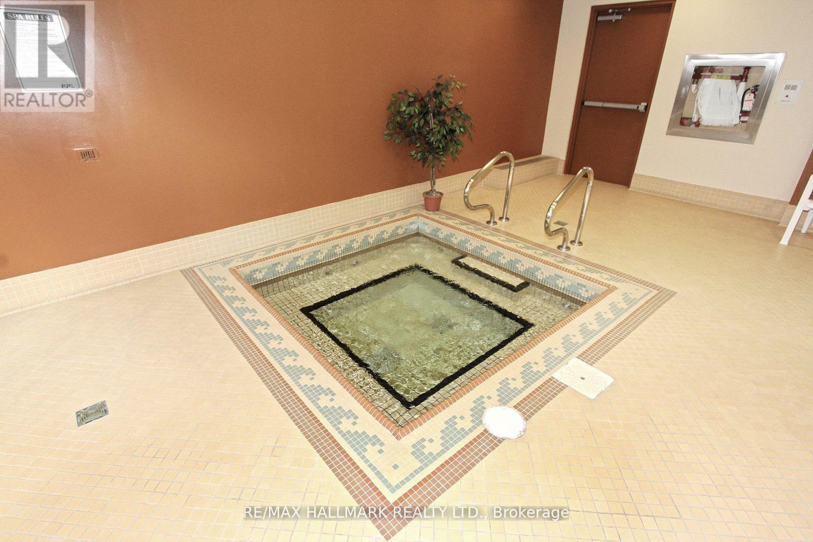 2209 - 373 Front Street W, Toronto, Ontario  M5V 3R7 - Photo 32 - C12890622