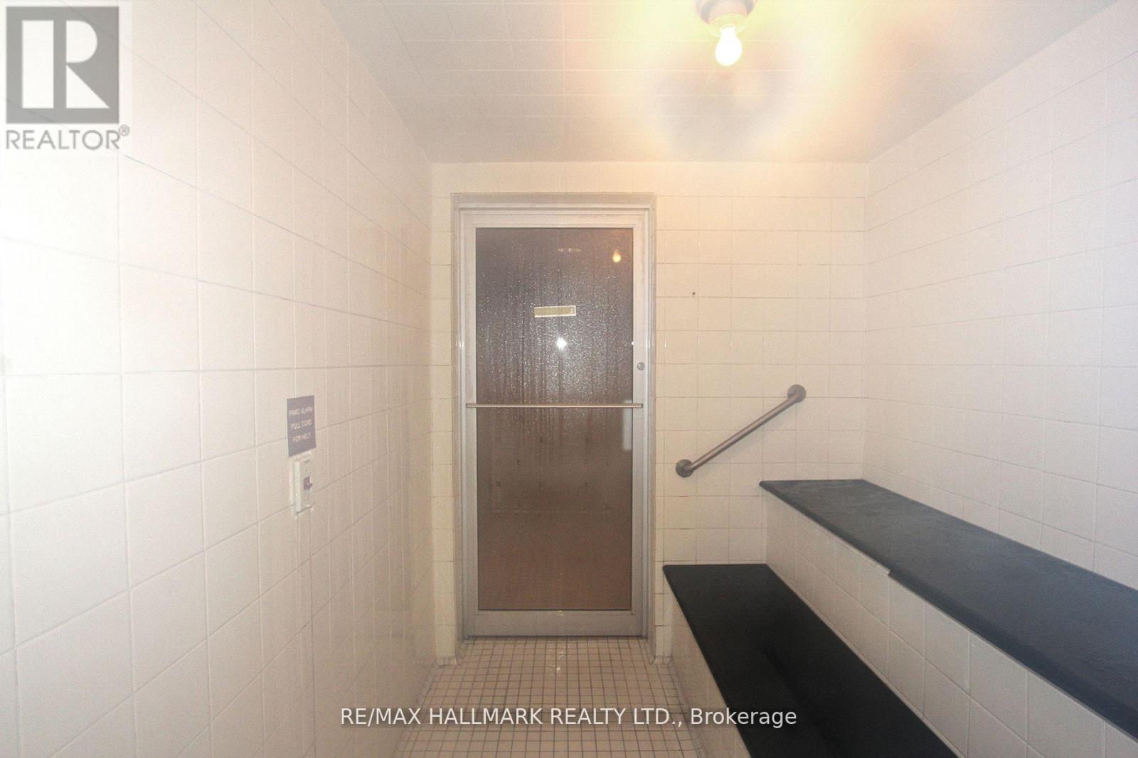 2209 - 373 Front Street W, Toronto, Ontario  M5V 3R7 - Photo 34 - C12890622