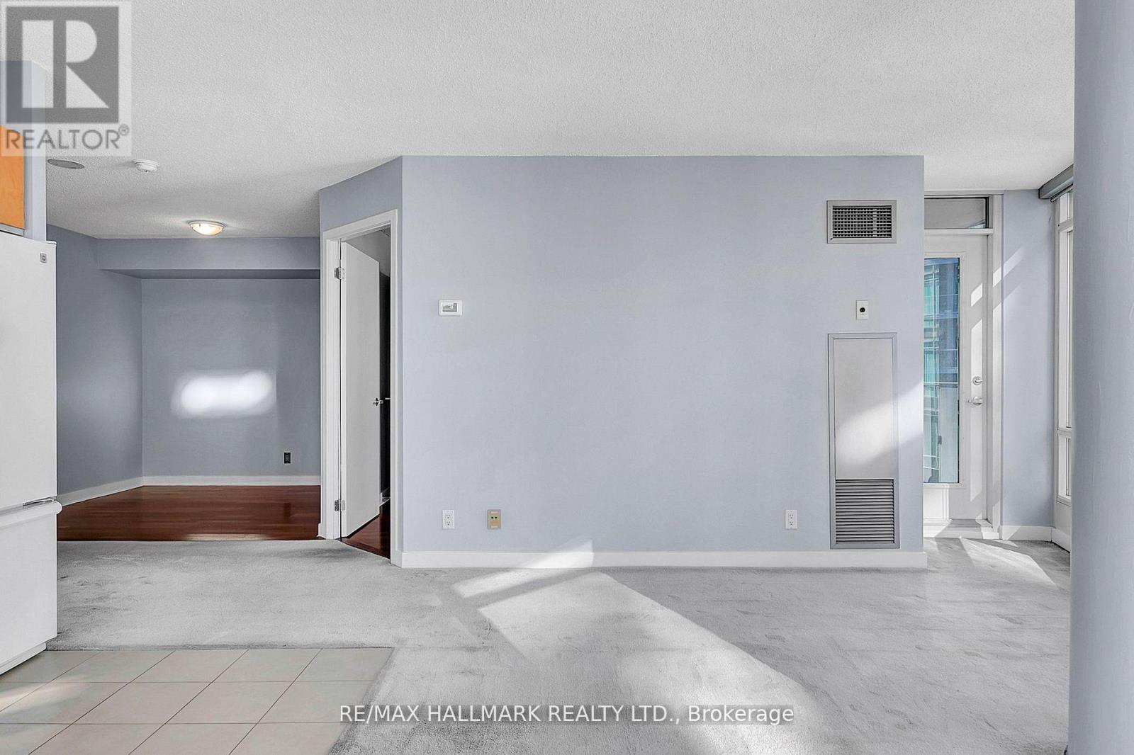 2209 - 373 Front Street W, Toronto, Ontario  M5V 3R7 - Photo 5 - C12890622