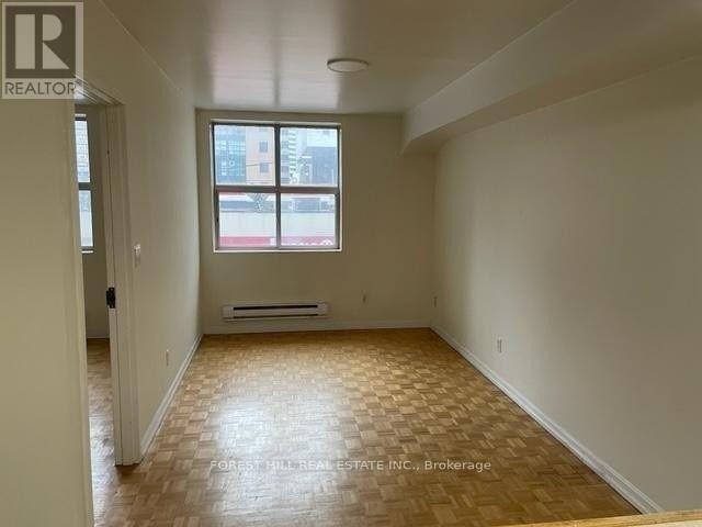 202 - 126 Dundas Street, Toronto, Ontario  M5B 1E2 - Photo 10 - C12890662