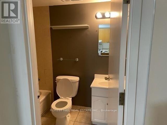 202 - 126 Dundas Street, Toronto, Ontario  M5B 1E2 - Photo 11 - C12890662