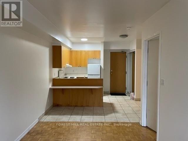 202 - 126 Dundas Street, Toronto, Ontario  M5B 1E2 - Photo 4 - C12890662