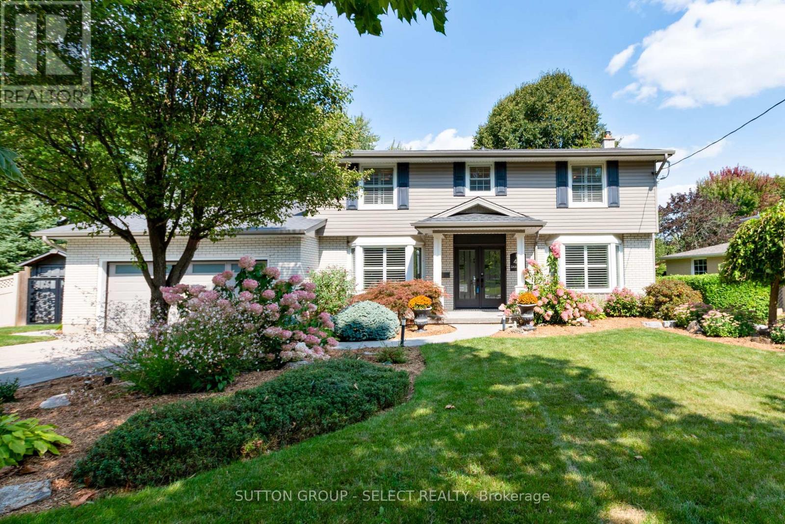 47 Shavian Boulevard, London North, Ontario  N6G 2P1 - Photo 2 - X12890394