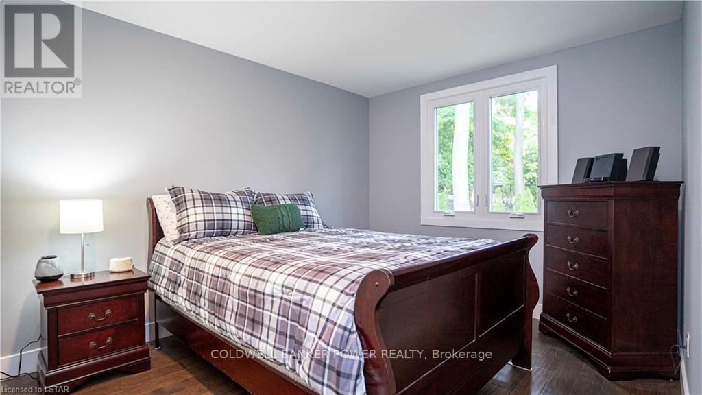 32 Conifer Court, London South, Ontario  N6K 2X4 - Photo 23 - X12890518