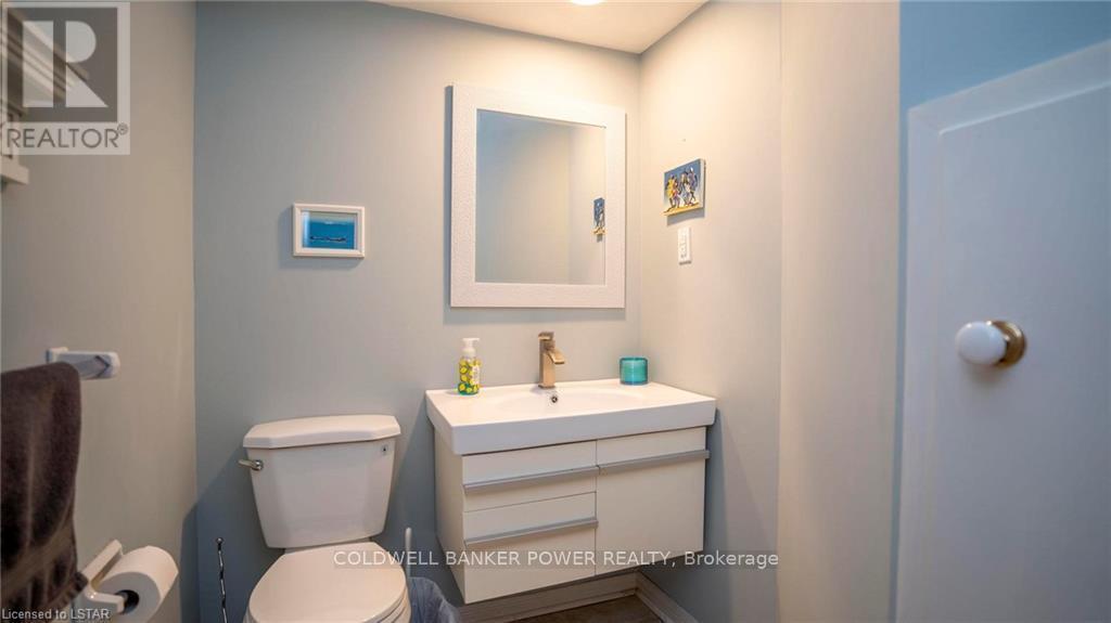 32 Conifer Court, London South, Ontario  N6K 2X4 - Photo 29 - X12890518