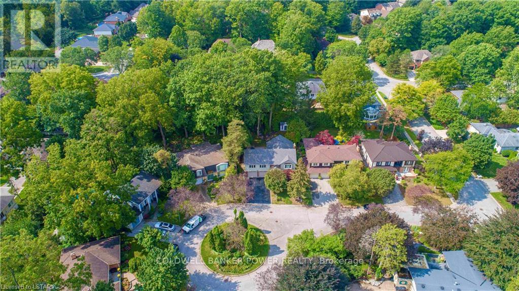 32 Conifer Court, London South, Ontario  N6K 2X4 - Photo 3 - X12890518