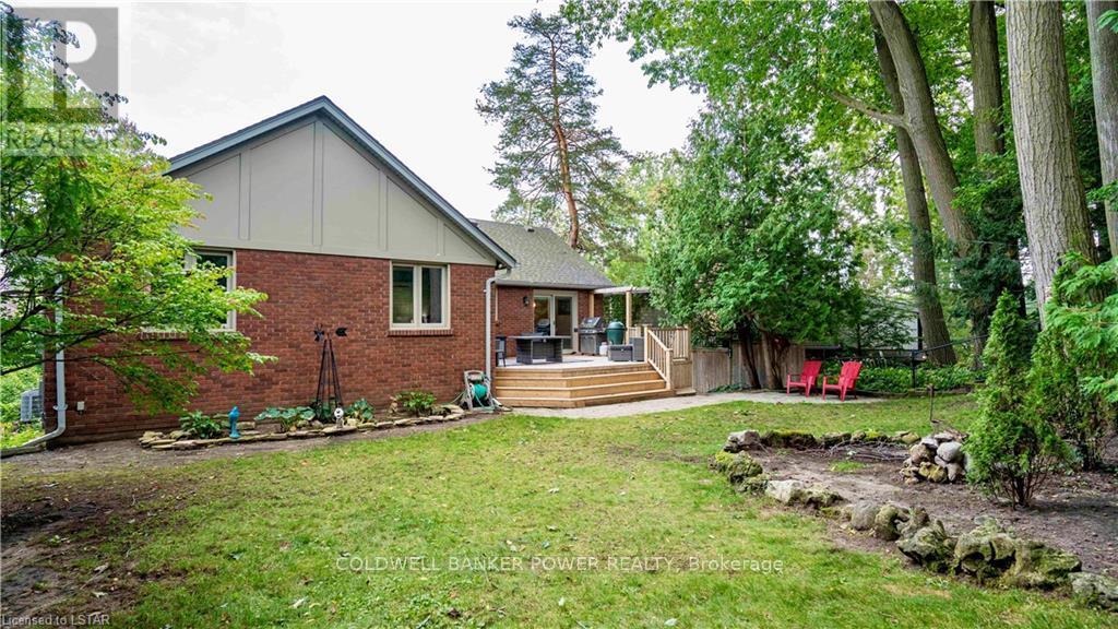 32 Conifer Court, London South, Ontario  N6K 2X4 - Photo 34 - X12890518