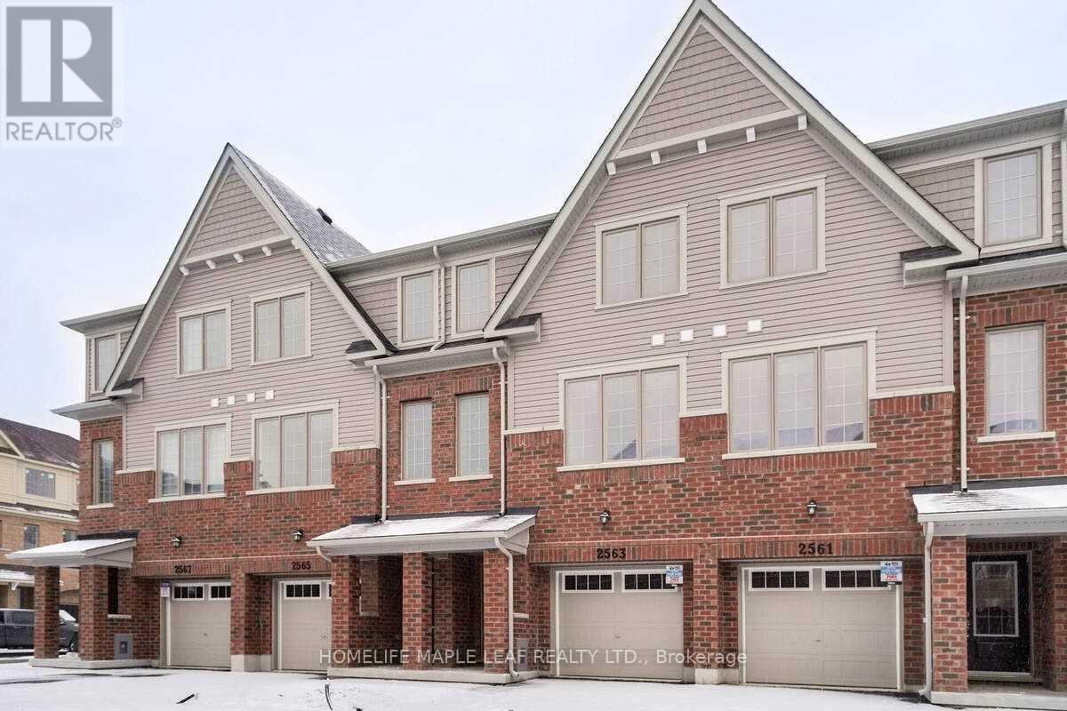 2563 Mojave Path, Oshawa, Ontario  L1L 0P9 - Photo 2 - E12890352