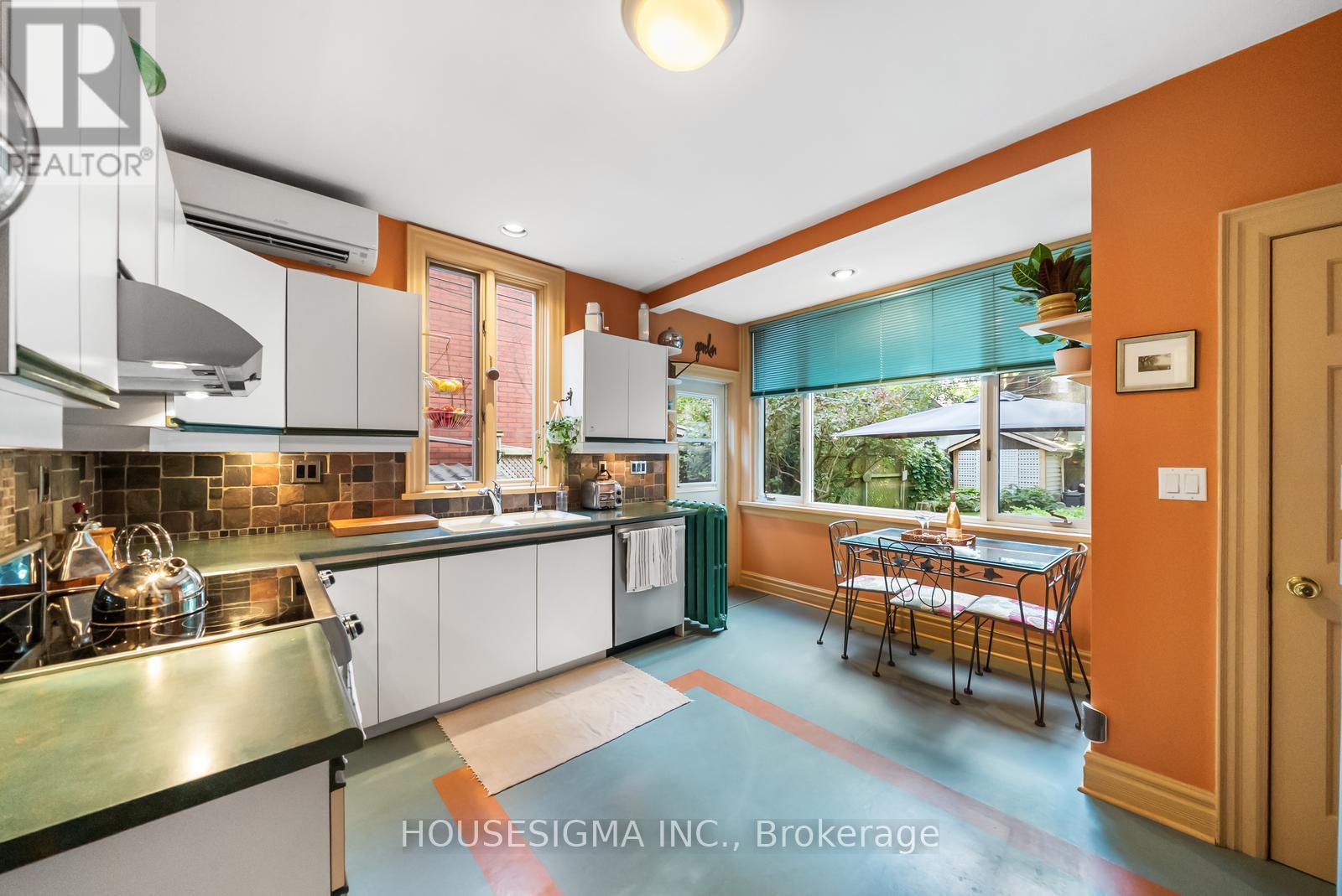 172 Ashdale Avenue, Toronto (Greenwood-Coxwell), Ontario  M4L 2Y9 - Photo 18 - E12890396